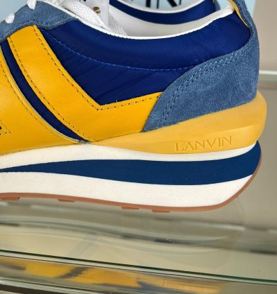 Low Top Runner Sneakers In Multicolor