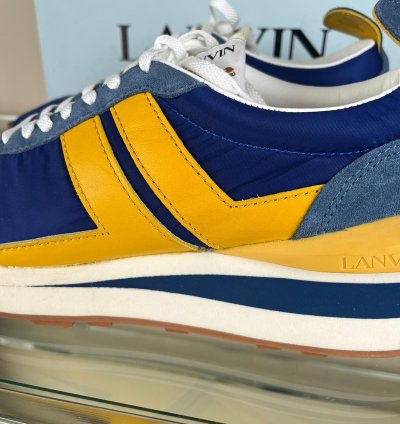 Low Top Runner Sneakers In Multicolor