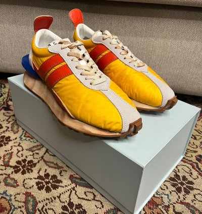 Mesh Runner Trainer Sneakers In Yellow Red