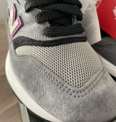 New Balance 997s Fusion Kith United Arrows Sons Gris Rose