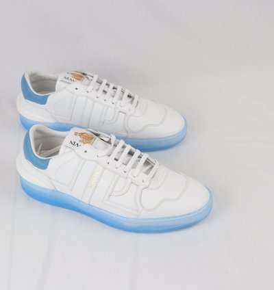 O1rshd11223 Clay Low Top Sneakers In White Blue