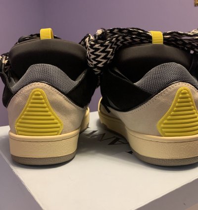 Ss 21 Curb Sneakers