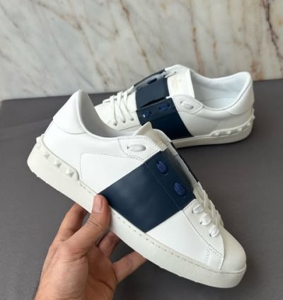 Valentino Garavani Leather Sneakers marine