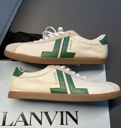Super Runway Limited Edition Logo Sneaker
