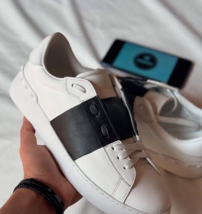 Valentino Garavani Leather Sneakers marine