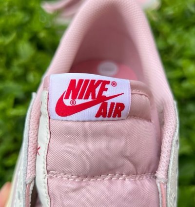 Air Jordan 1 Retro Low Og Sp Travis Scott Sail Shy Pink