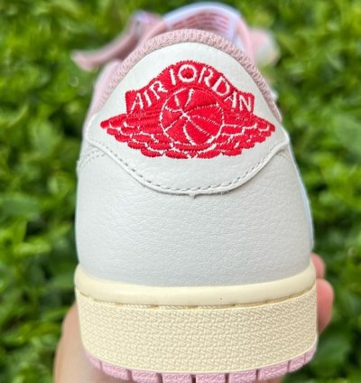 Air Jordan 1 Retro Low Og Sp Travis Scott Sail Shy Pink