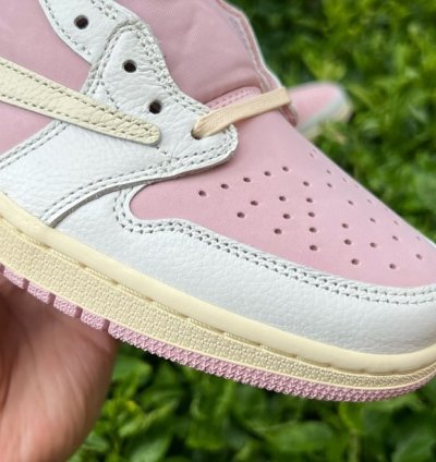 Air Jordan 1 Retro Low Og Sp Travis Scott Sail Shy Pink
