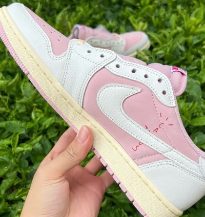 Air Jordan 1 Retro Low Og Sp Travis Scott Sail Shy Pink