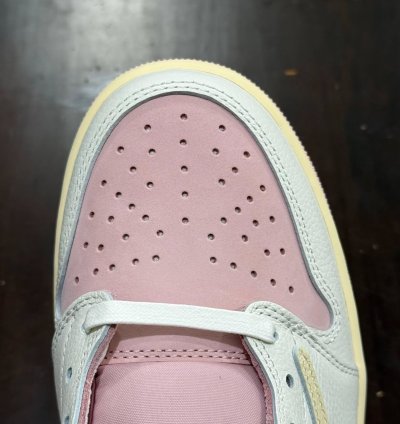Air Jordan 1 Retro Low Og Sp Travis Scott Sail Shy Pink