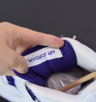 Nike Air Jordan 4 Retro Metallic Purple