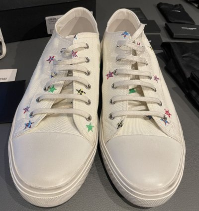 650new Limited Edition Runway Star Canvas Low Top Sneakers