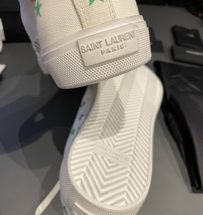 650new Limited Edition Runway Star Canvas Low Top Sneakers