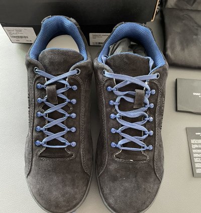890 Value Runway Brand New Velour Velvet Jump Sneakers