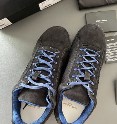890 Value Runway Brand New Velour Velvet Jump Sneakers
