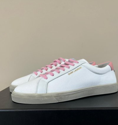 Andy Low Top Sneakers In White Pink