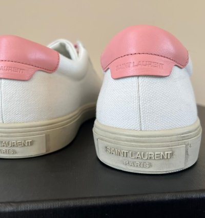 Andy Low Top Sneakers In White Pink