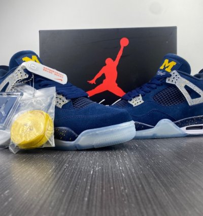 Nike Air Jordan 4 Retro Michigan