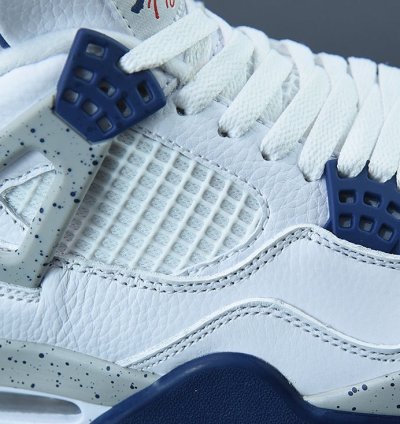 Nike Air Jordan 4 Retro Midnight Navy