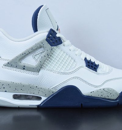 Nike Air Jordan 4 Retro Midnight Navy