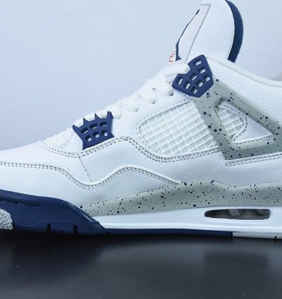 Nike Air Jordan 4 Retro Midnight Navy