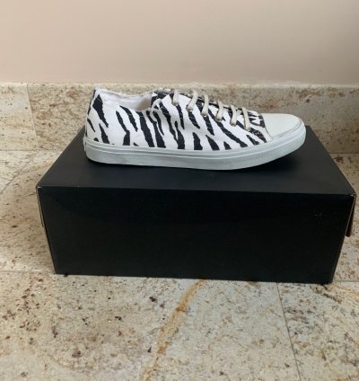 Bedford Age Low Top Sneakers
