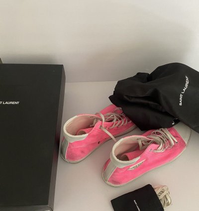 Bedford Hi Tops In Pink Suede Size 43 5