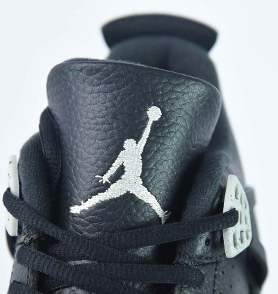Nike Air Jordan 4 Retro Oreo