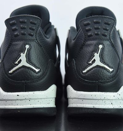 Nike Air Jordan 4 Retro Oreo