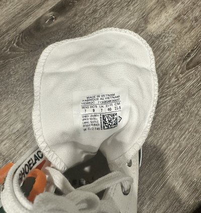 Converse Chuck Taylor All - Star 70 Hi Off - White