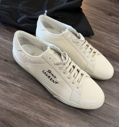 Court Classic Signature Lows