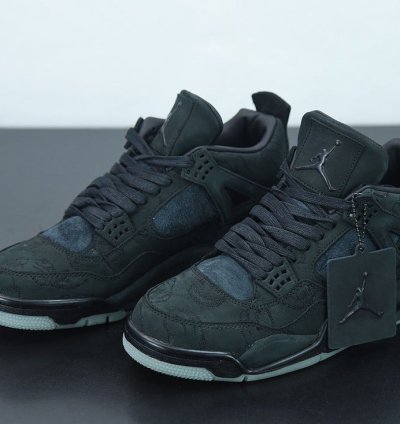 Nike Air Jordan 4 Retro Retro Kaws Black
