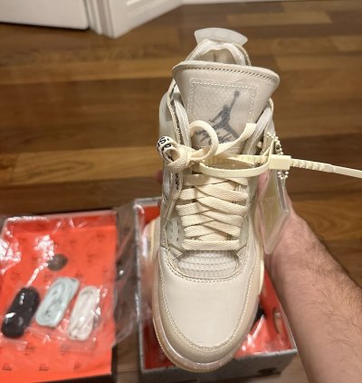 Jordan 4 Off-white