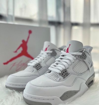 Jordan 4 Retro White Oreo 2021
