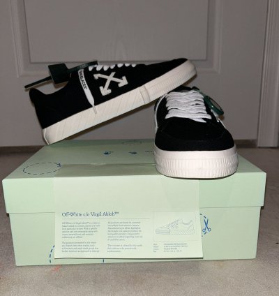 Low Vulcanized Off-white Virgil Sneakers