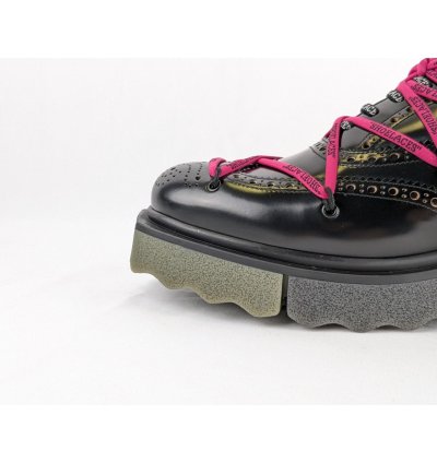 O1rshd1 Burwood Leather Brogues In Black