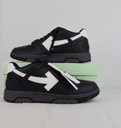 O1rshd1 Out Of Office Sneakers In Black