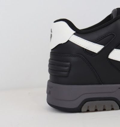 O1rshd1 Out Of Office Sneakers In Black