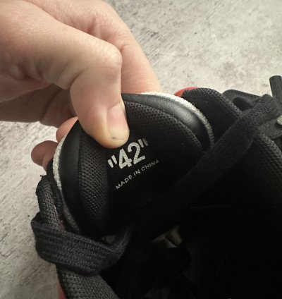 Of White Out Of Office Red Black Low Sneakers