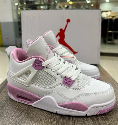Jordan 4 Pink Oreo
