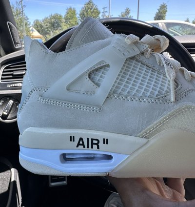 Off White Jordan 4