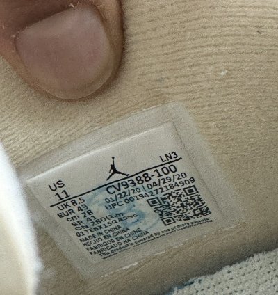 Off White Jordan 4