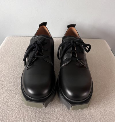 Off White Leather Sponge Derby In Black