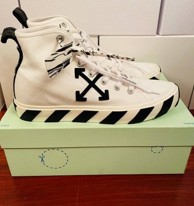 Off White Mid-top Sneakers - Vulcanized Shoes