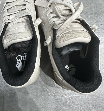 Off White Out Of Office Off-white - Beige Black