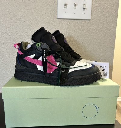 Off White Sponge Mid Top Black Fuchsia