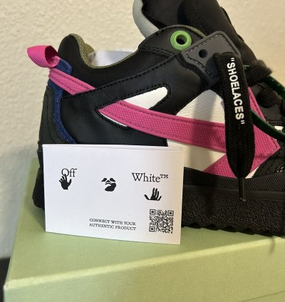 Off White Sponge Mid Top Black Fuchsia