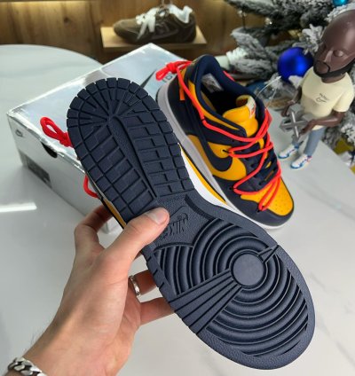 Nike Dunk Low X Off-white University Gold