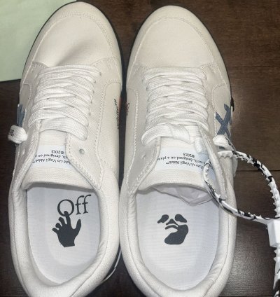 Off White Vulcanized Low Sneaker