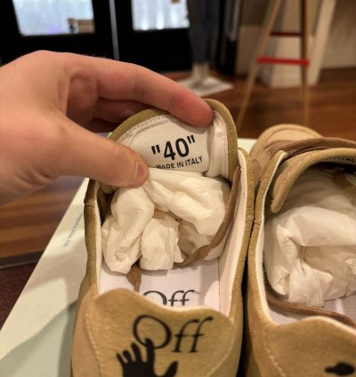 Off-white 2 0 Low Sneakers Wheat Brand New